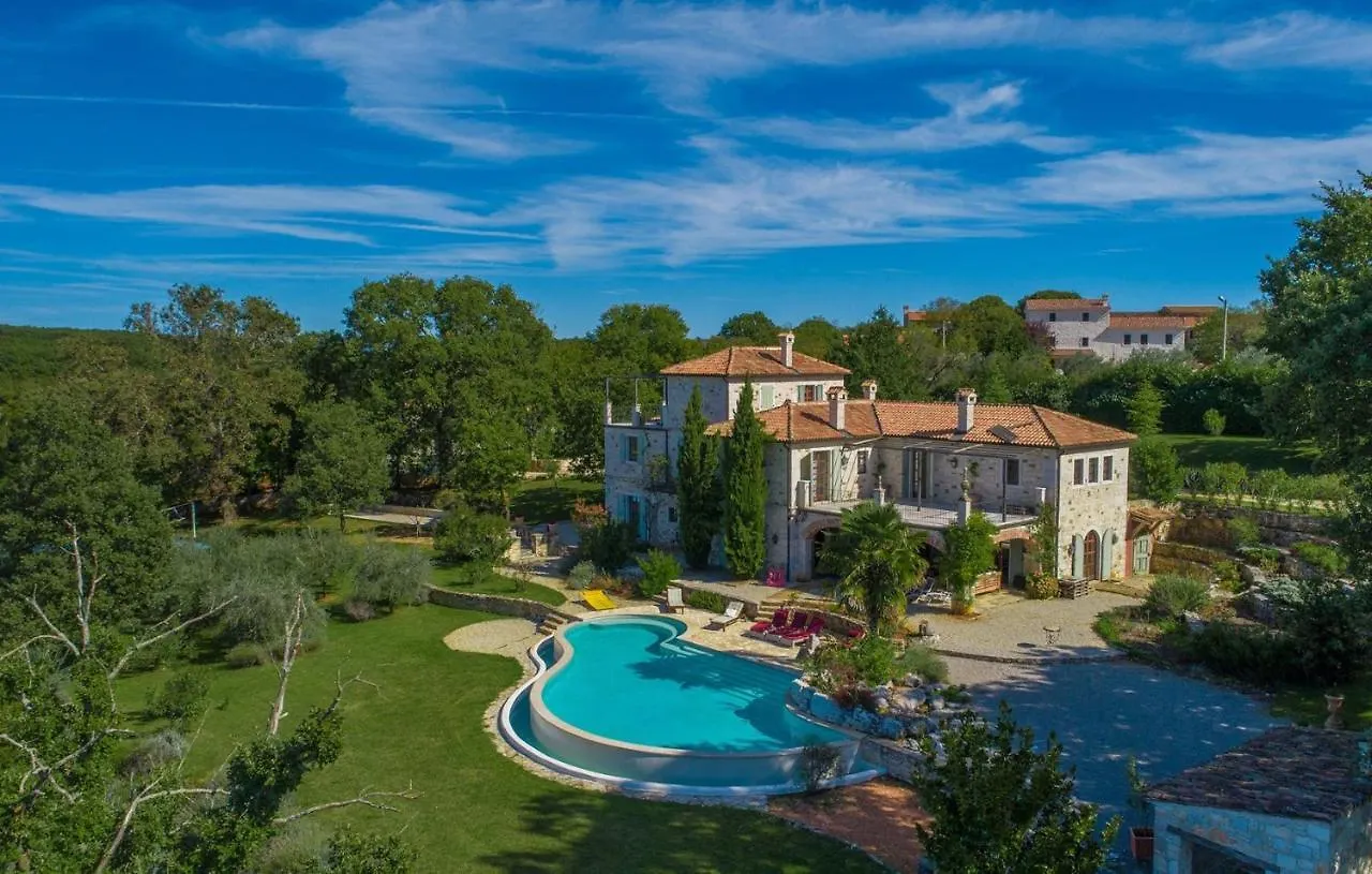 Villa Zu Den Drei Eichen-Barat